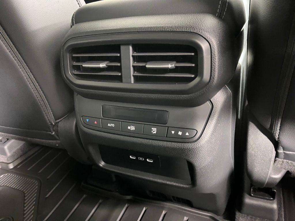 new 2025 Honda Pilot car, priced at $44,995