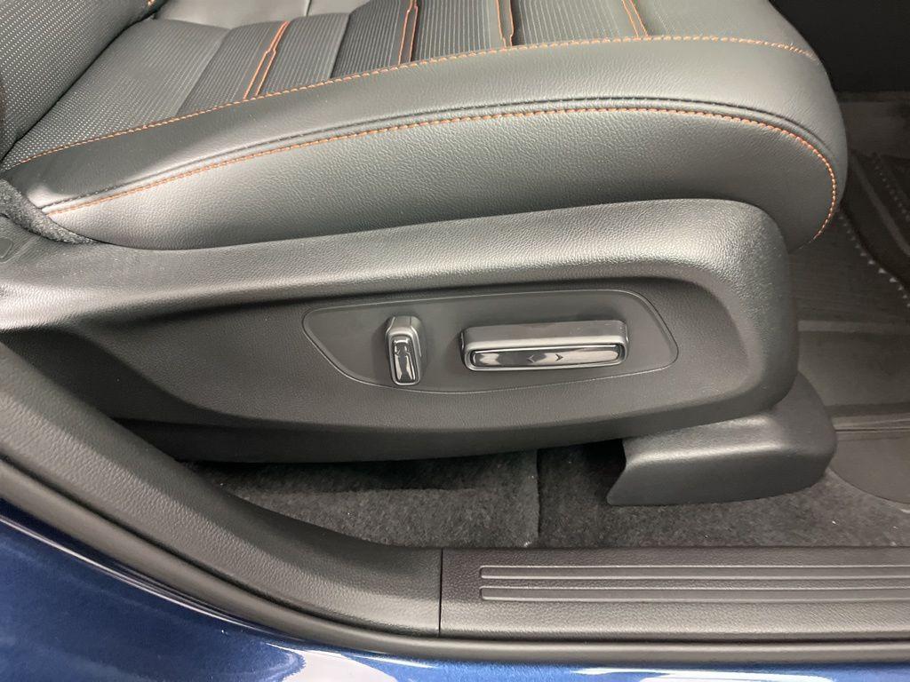 new 2026 Honda CR-V Hybrid car, priced at $40,175