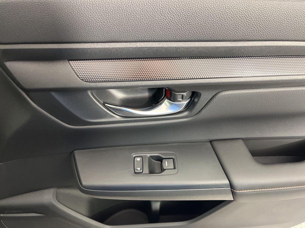 new 2026 Honda CR-V Hybrid car, priced at $40,175