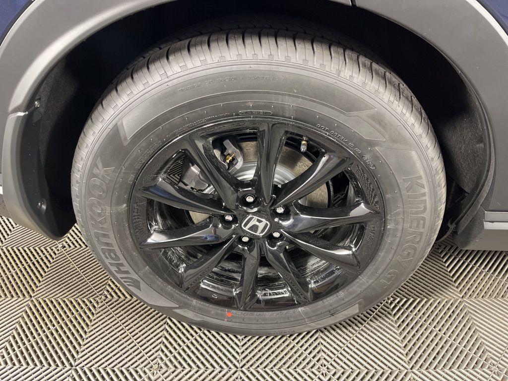 new 2026 Honda CR-V Hybrid car, priced at $40,175