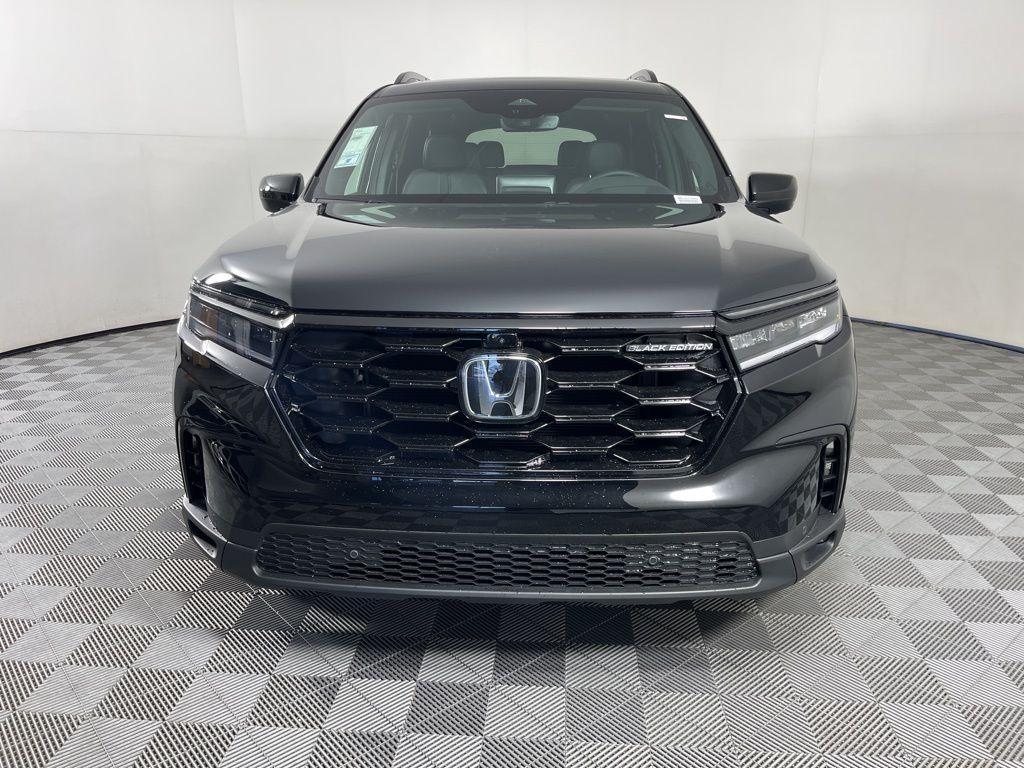 new 2025 Honda Pilot car, priced at $56,075
