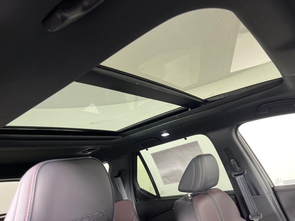 new 2025 Honda Pilot car, priced at $56,075