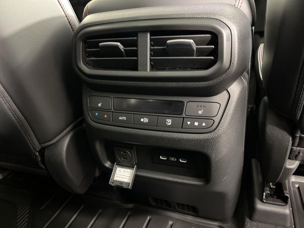 new 2025 Honda Pilot car, priced at $56,075