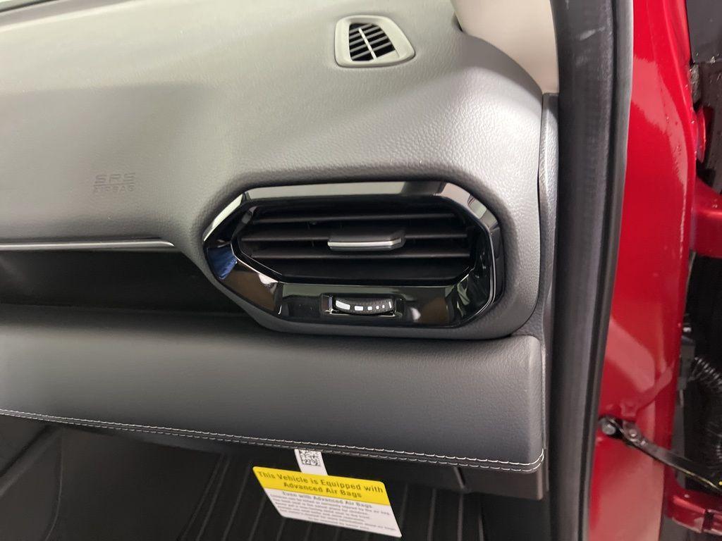 new 2025 Honda Pilot car, priced at $49,405