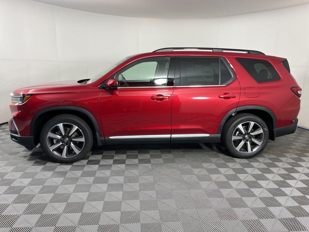 new 2025 Honda Pilot car, priced at $49,405
