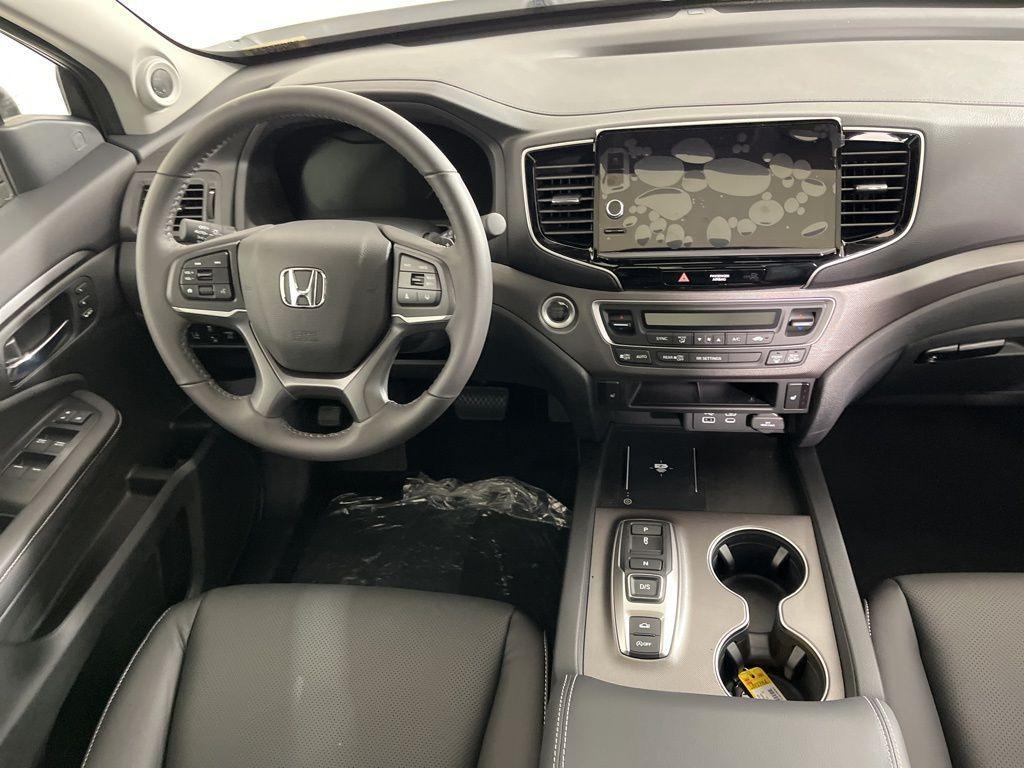 new 2025 Honda Ridgeline car, priced at $44,322