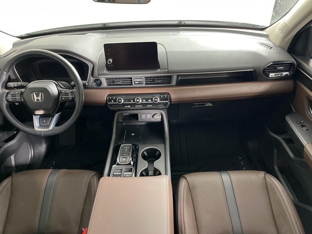 used 2023 Honda Pilot car, priced at $42,997