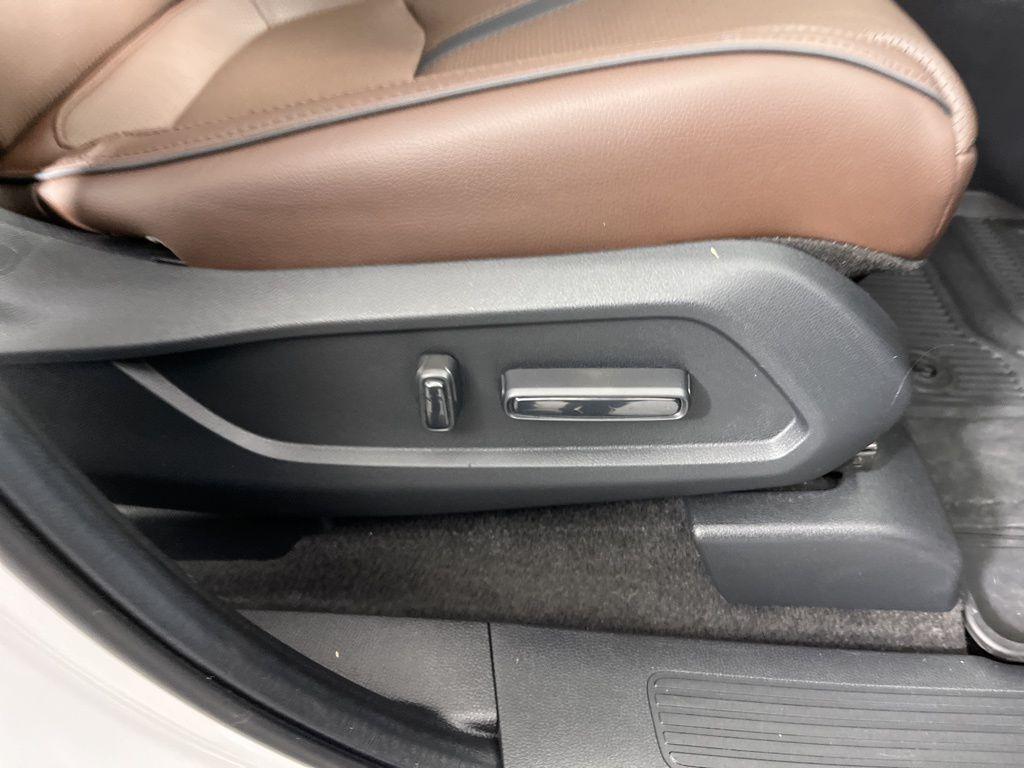 used 2023 Honda Pilot car, priced at $42,997