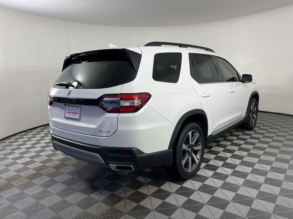 used 2023 Honda Pilot car, priced at $42,997