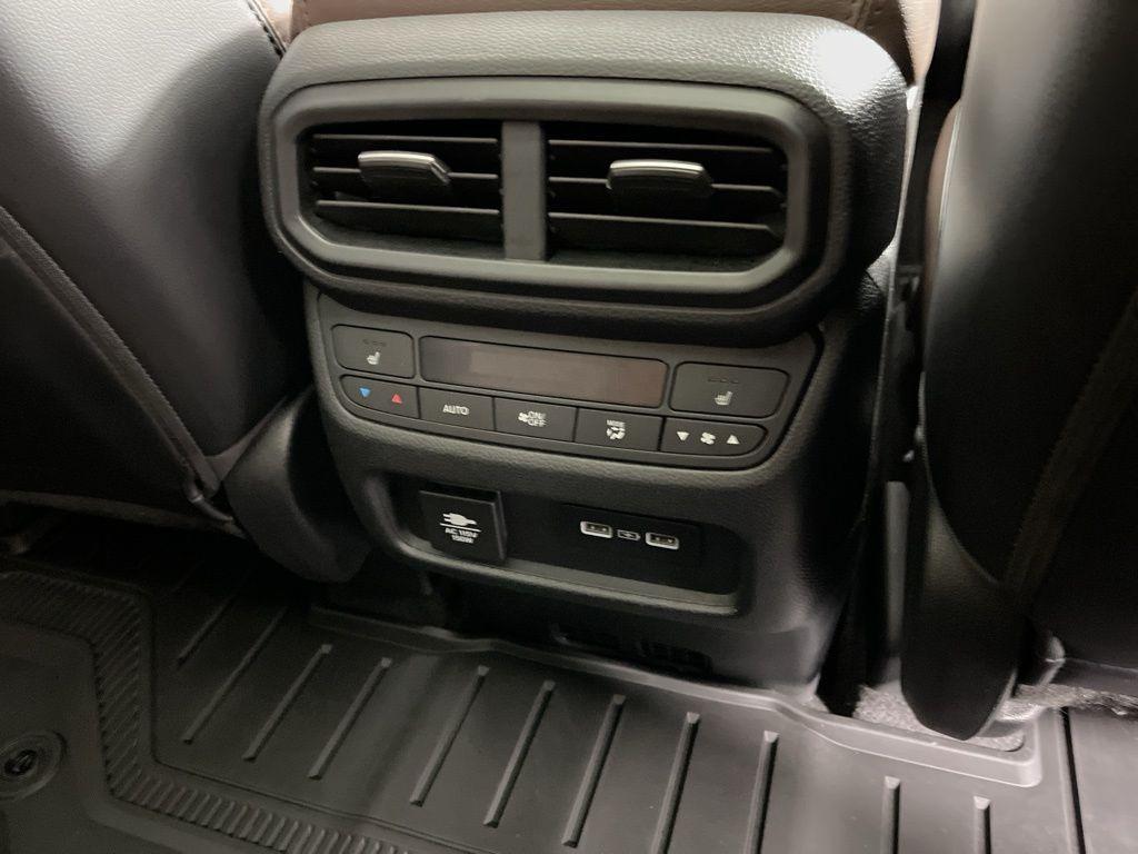 used 2023 Honda Pilot car, priced at $42,997