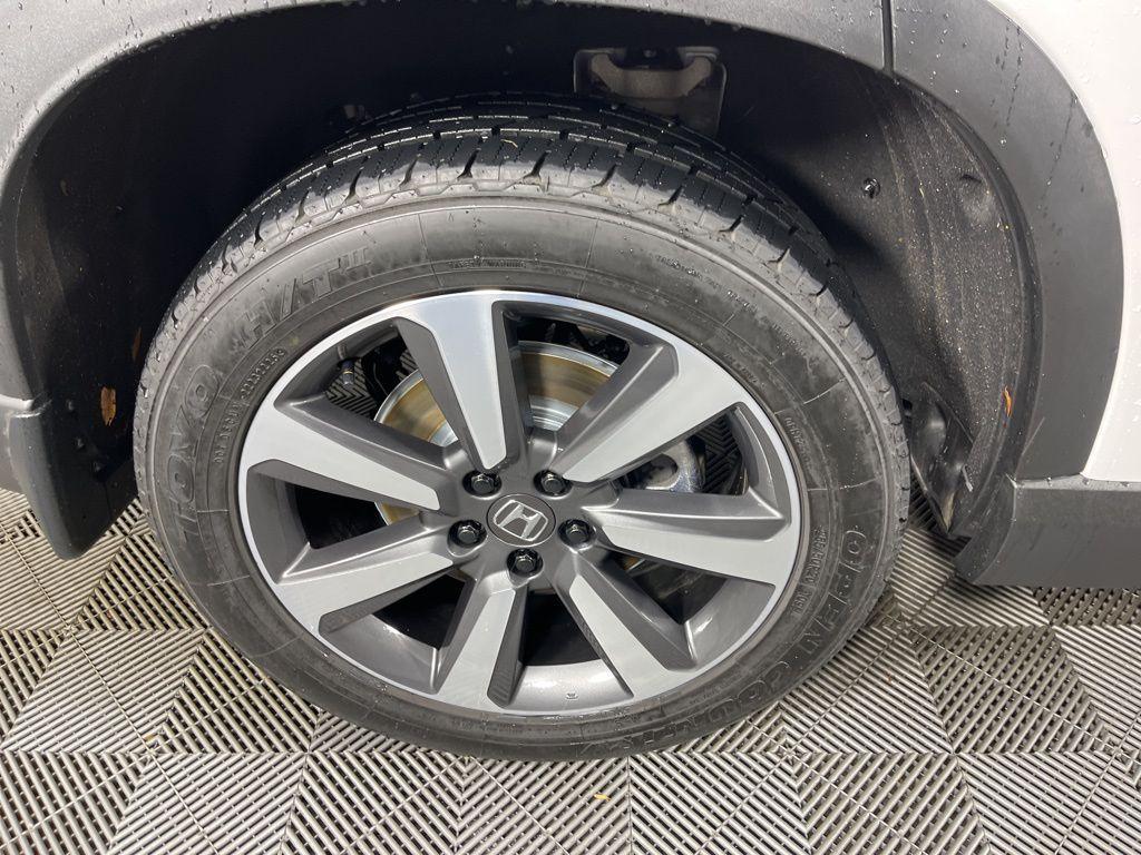 used 2023 Honda Pilot car, priced at $42,997