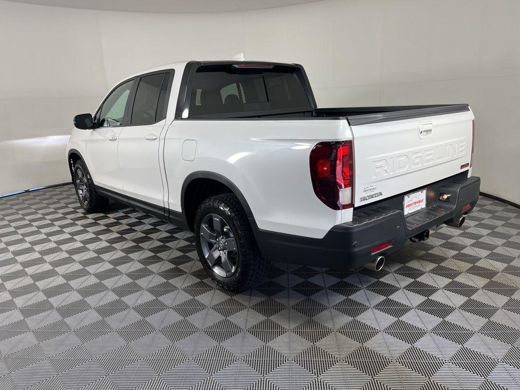 used 2024 Honda Ridgeline car, priced at $39,692