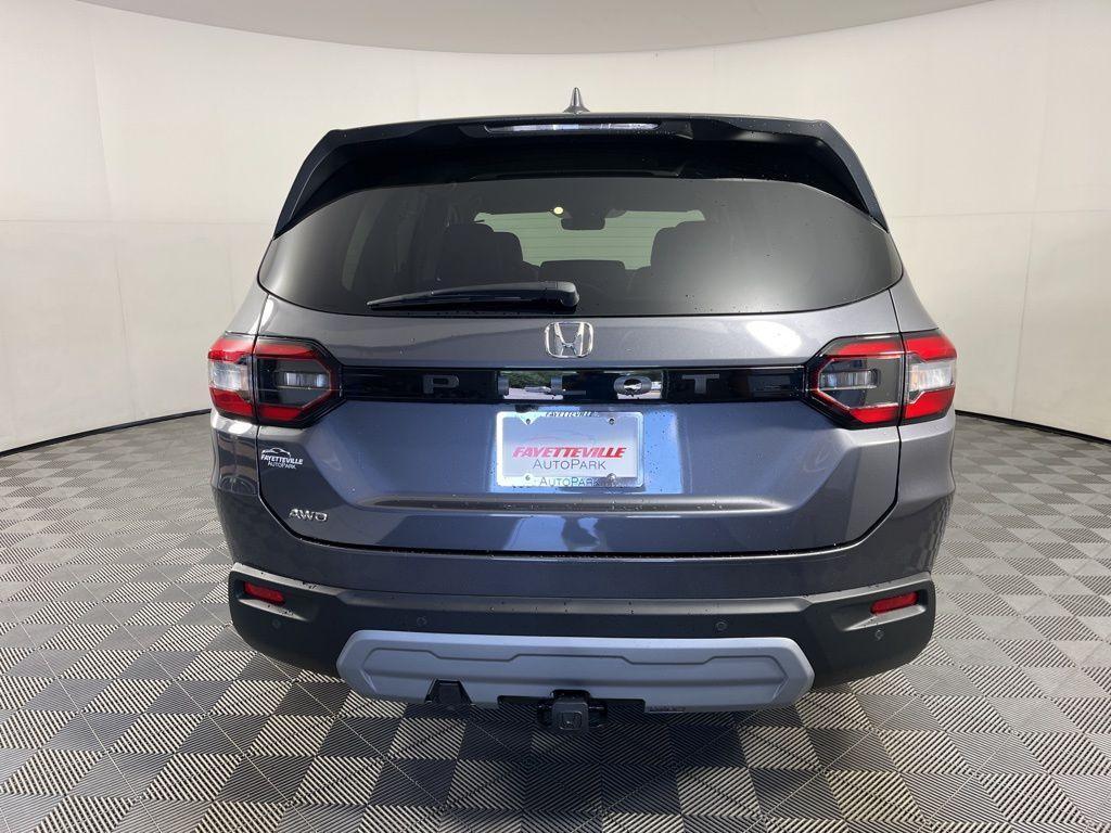 new 2025 Honda Pilot car, priced at $48,530