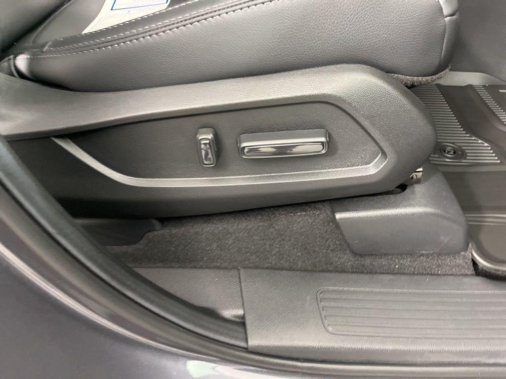 new 2025 Honda Pilot car, priced at $48,530