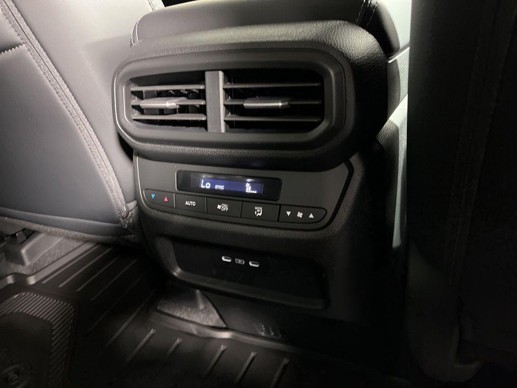 new 2025 Honda Pilot car, priced at $48,530