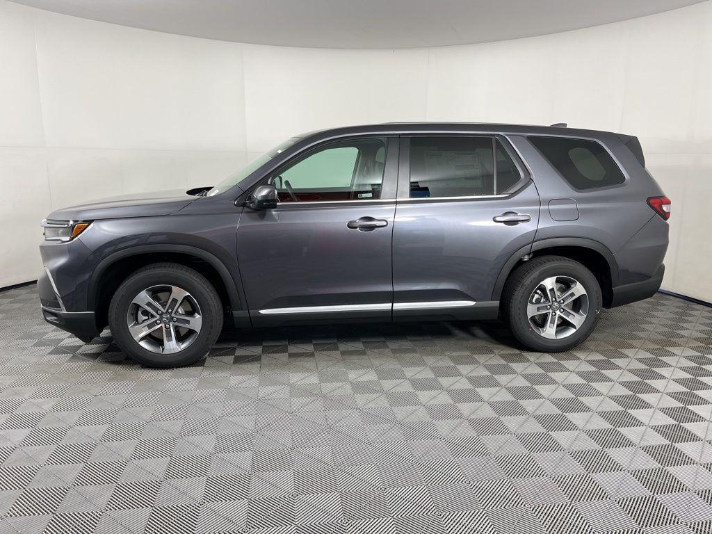new 2025 Honda Pilot car, priced at $48,530