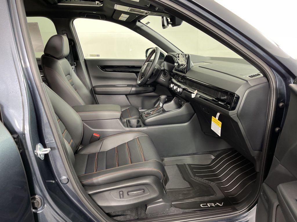 new 2025 Honda CR-V Hybrid car, priced at $42,495