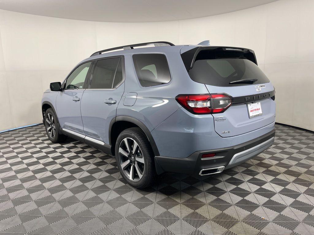 new 2025 Honda Pilot car, priced at $51,505