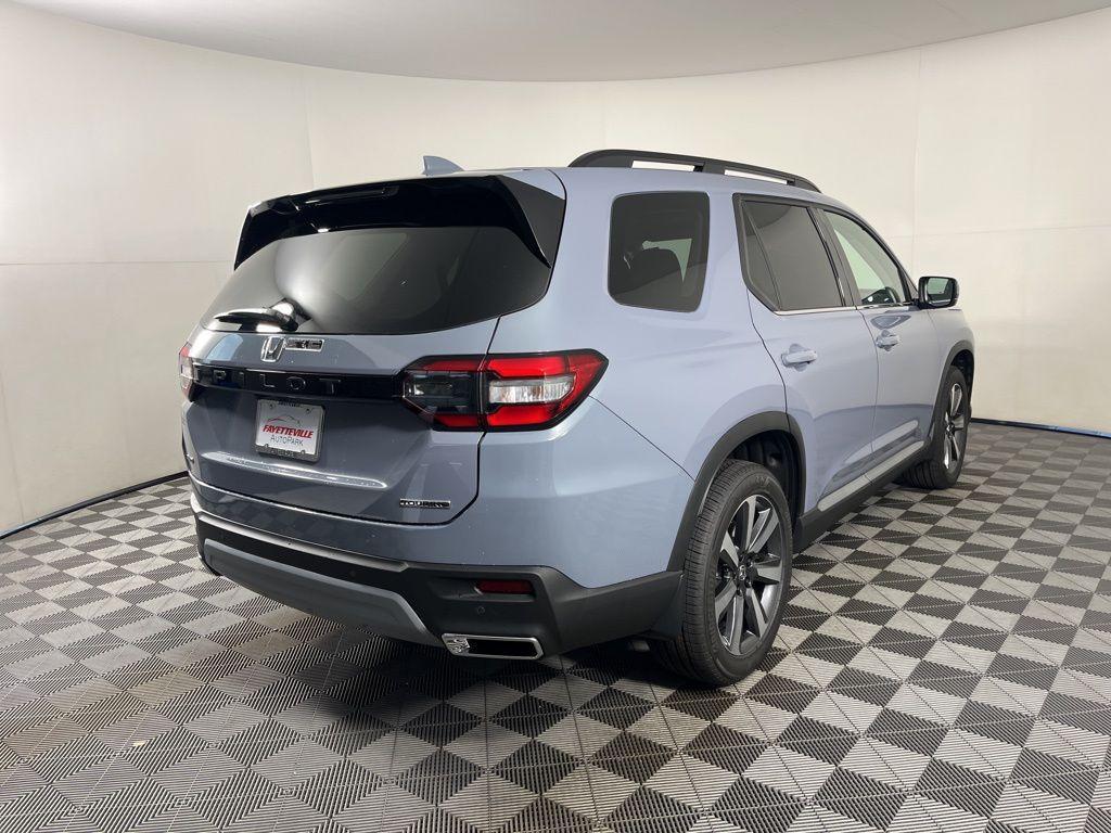 new 2025 Honda Pilot car, priced at $51,505