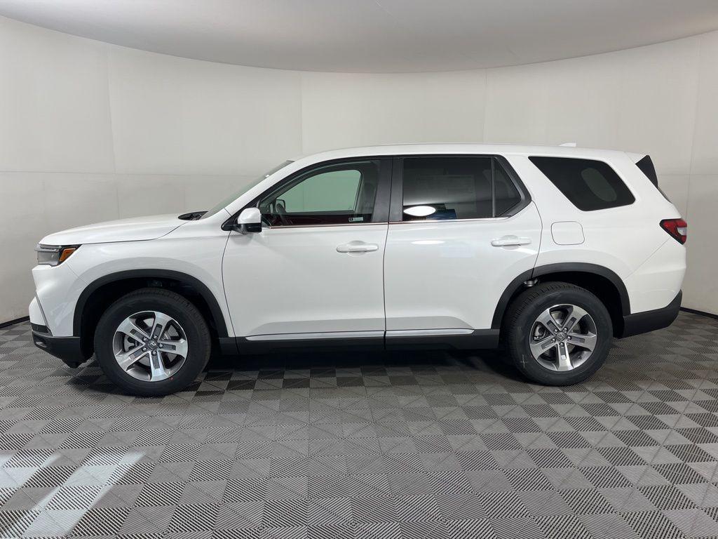 new 2025 Honda Pilot car, priced at $46,180