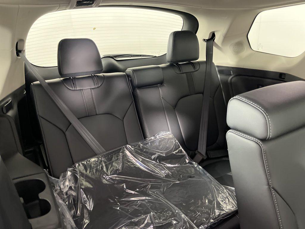 new 2025 Honda Pilot car, priced at $50,576