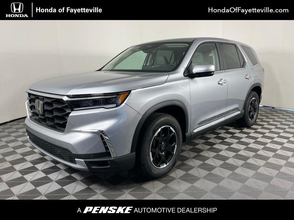 new 2025 Honda Pilot car, priced at $46,795