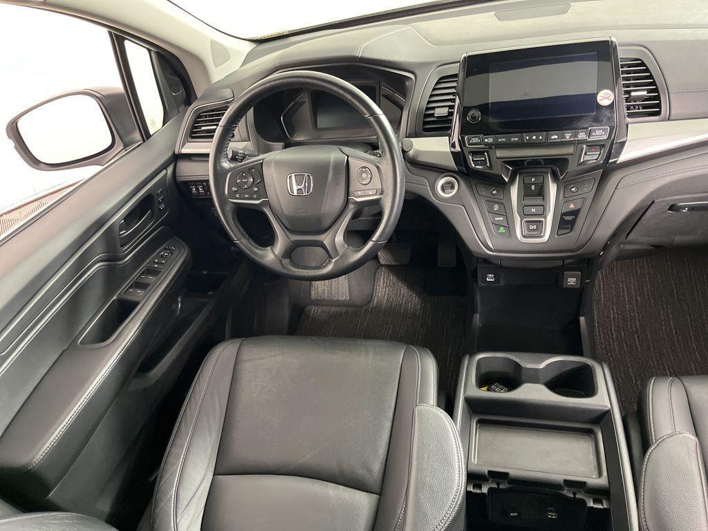 used 2023 Honda Odyssey car, priced at $33,098