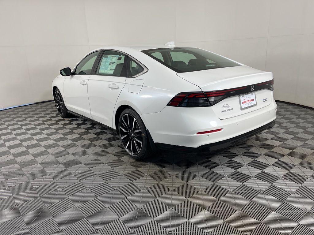 new 2025 Honda Accord Hybrid car, priced at $39,905