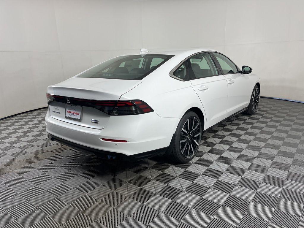 new 2025 Honda Accord Hybrid car, priced at $39,905