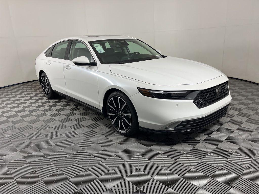 new 2025 Honda Accord Hybrid car, priced at $39,905
