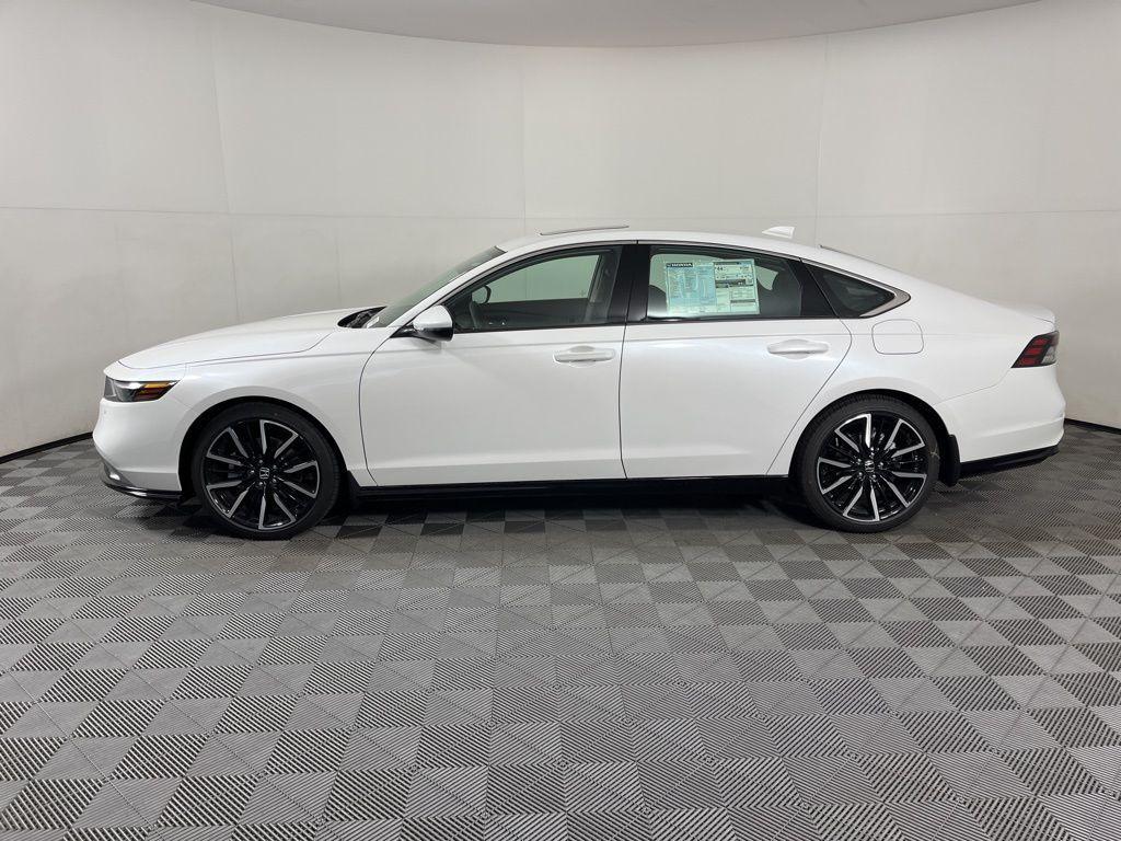 new 2025 Honda Accord Hybrid car, priced at $39,905