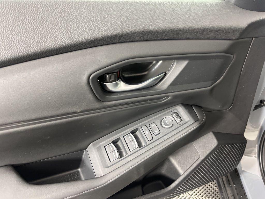 new 2025 Honda Accord Hybrid car, priced at $33,955
