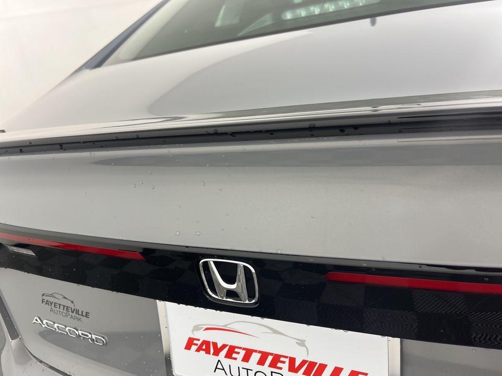 new 2025 Honda Accord Hybrid car, priced at $33,955