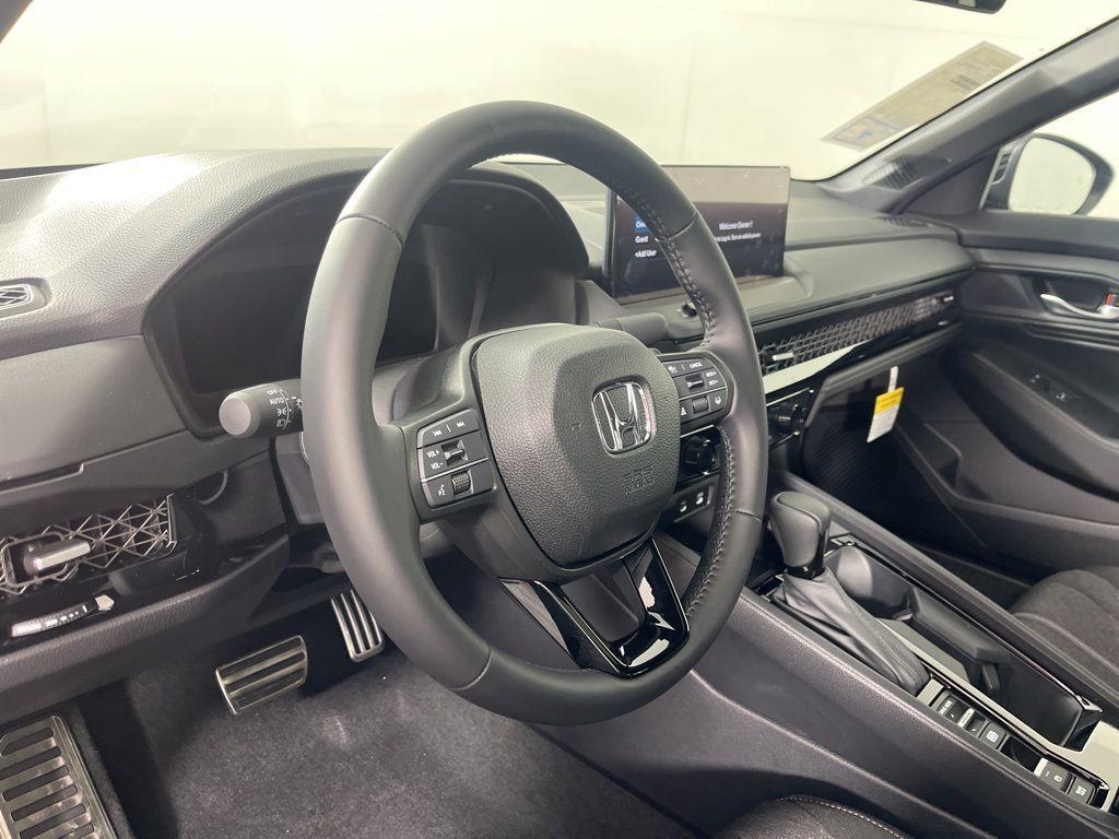 new 2025 Honda Accord Hybrid car, priced at $33,955