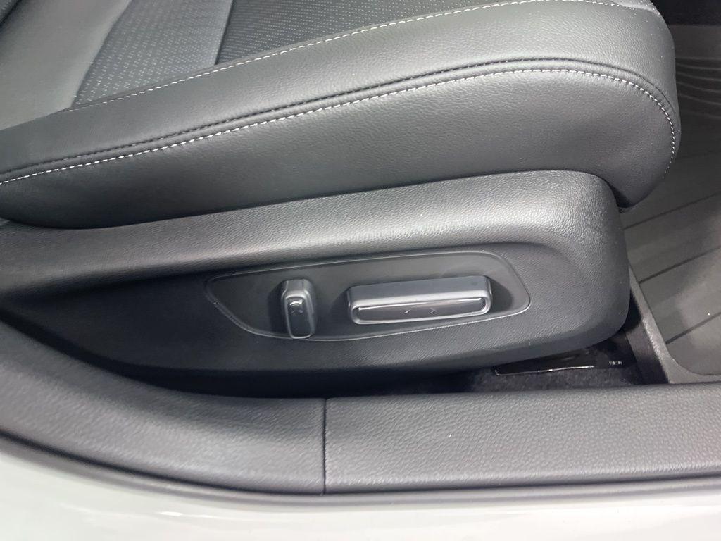 new 2026 Honda Civic Hybrid car, priced at $33,945