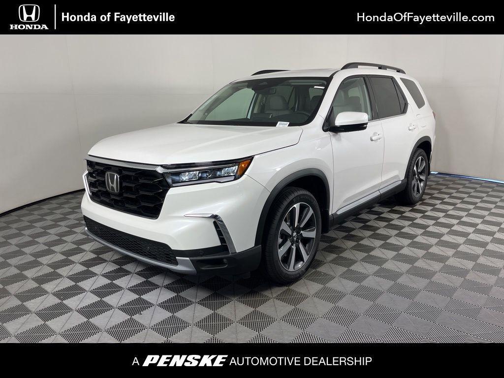 new 2025 Honda Pilot car, priced at $50,395