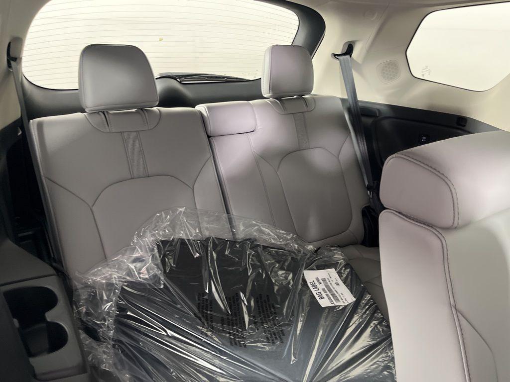 new 2025 Honda Pilot car, priced at $50,395