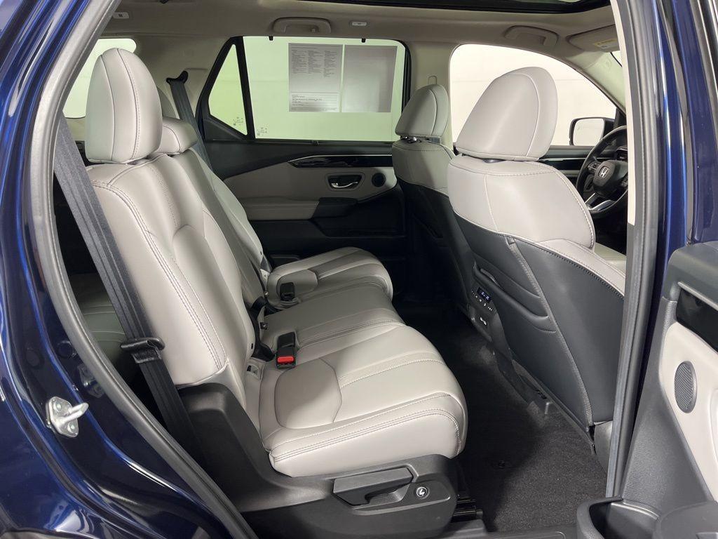 used 2023 Honda Pilot car, priced at $39,948