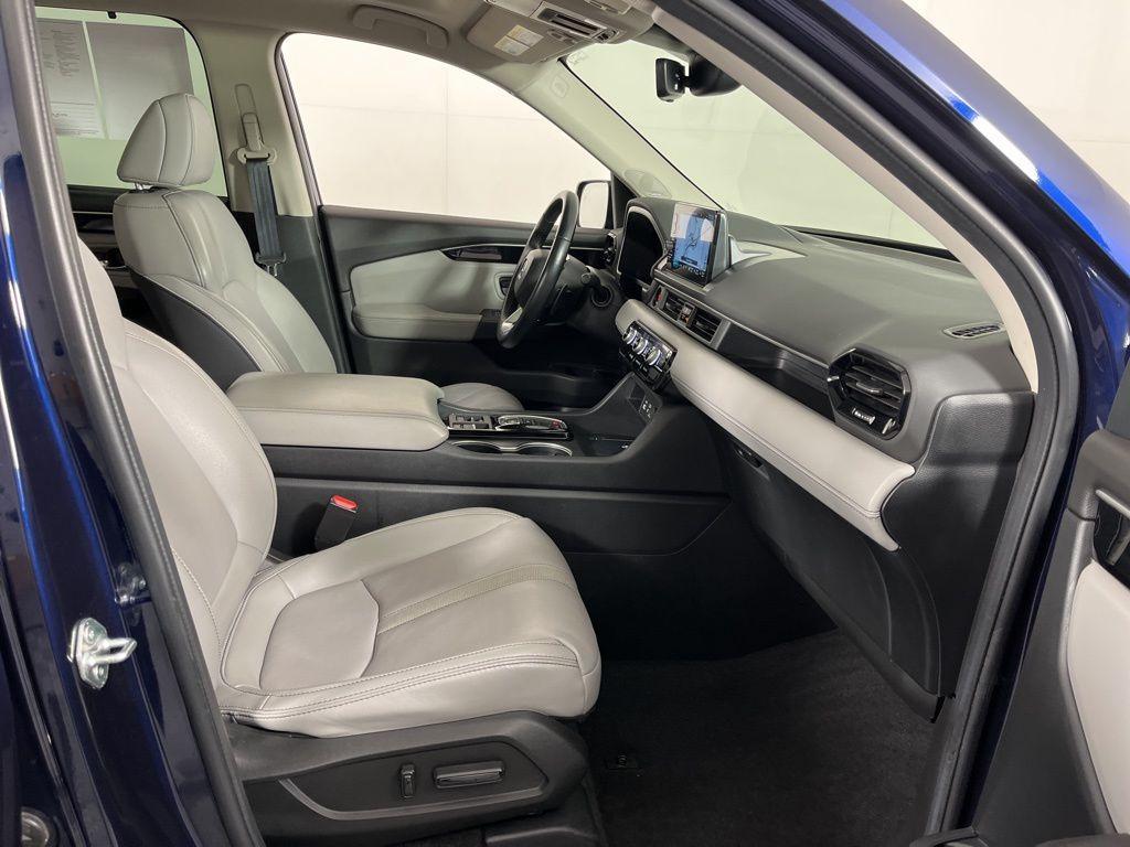 used 2023 Honda Pilot car, priced at $39,948