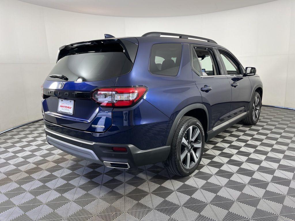 used 2023 Honda Pilot car, priced at $39,948