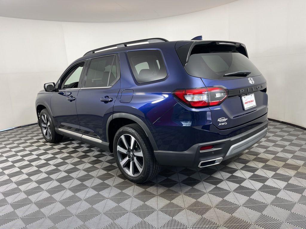 used 2023 Honda Pilot car, priced at $39,948