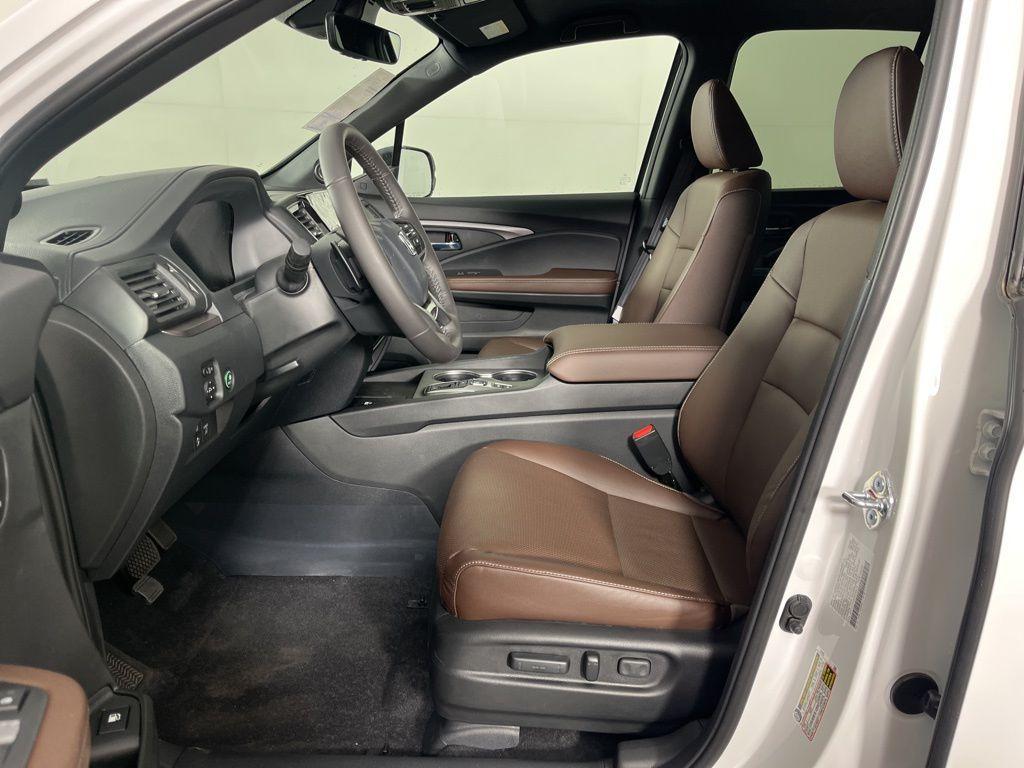 new 2025 Honda Ridgeline car, priced at $45,135