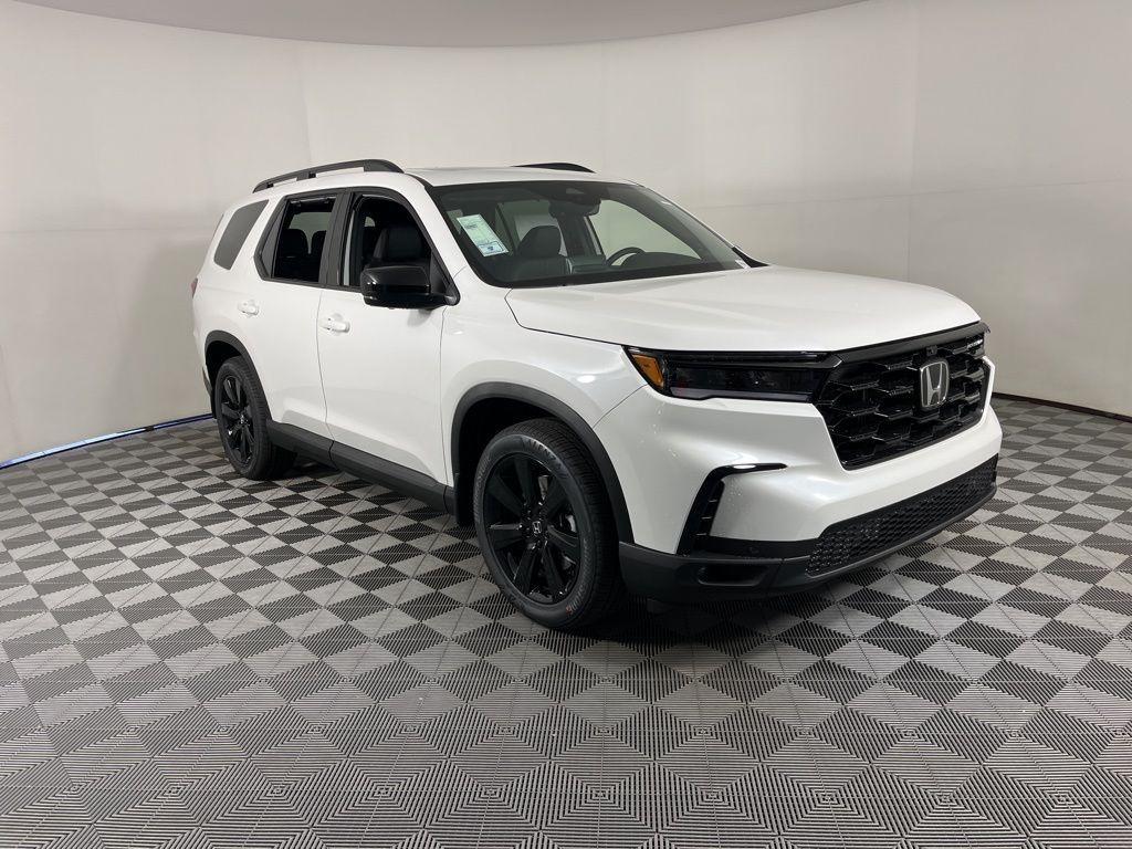 new 2025 Honda Pilot car, priced at $56,430