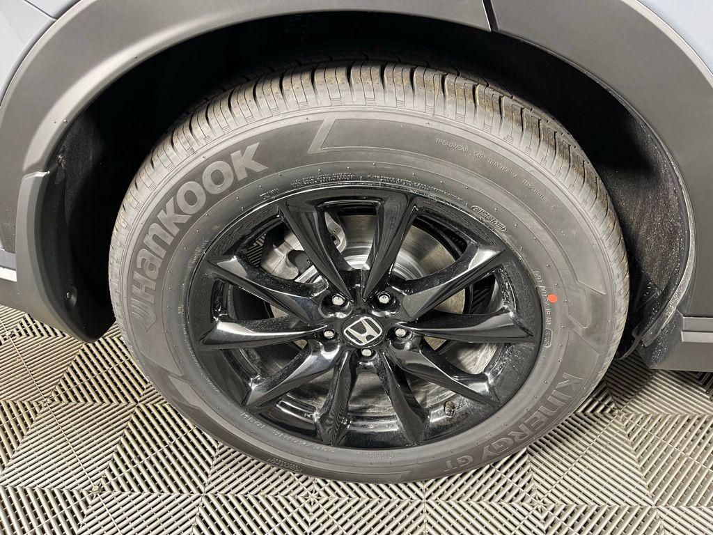 new 2026 Honda CR-V Hybrid car, priced at $40,630