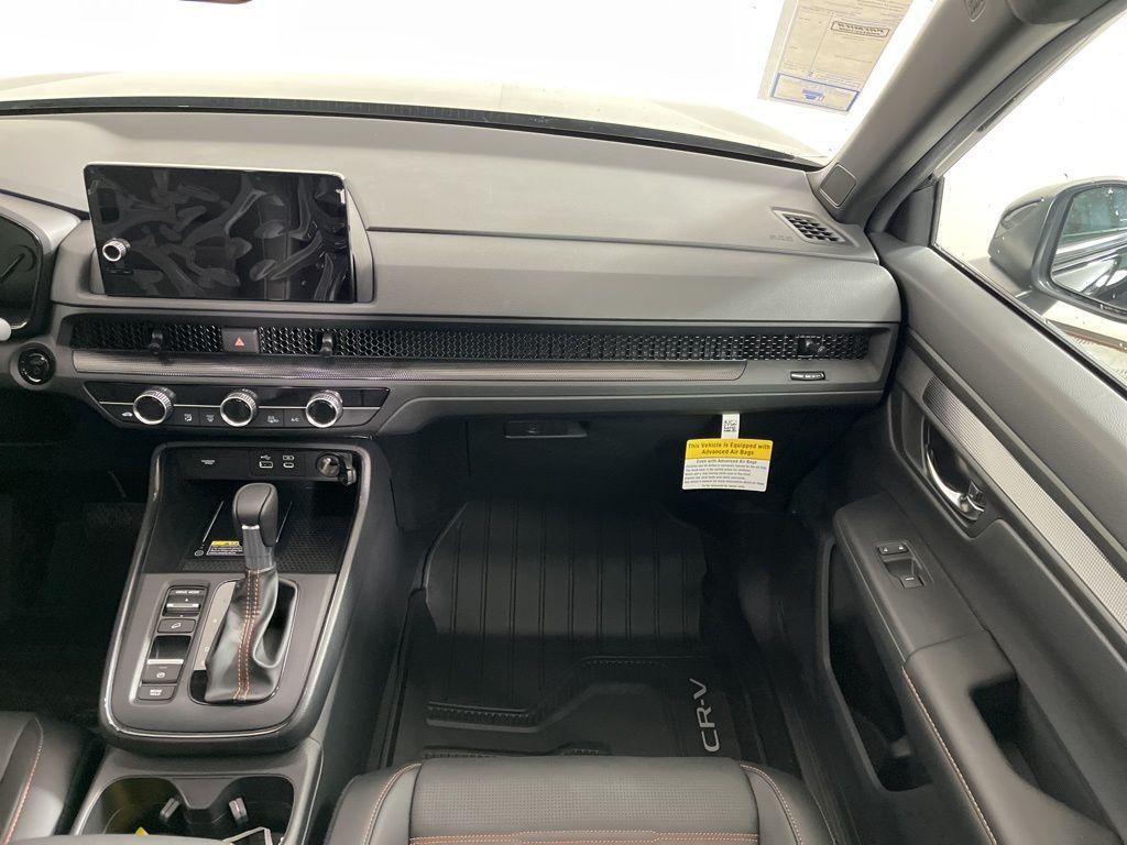 new 2025 Honda CR-V Hybrid car, priced at $39,045