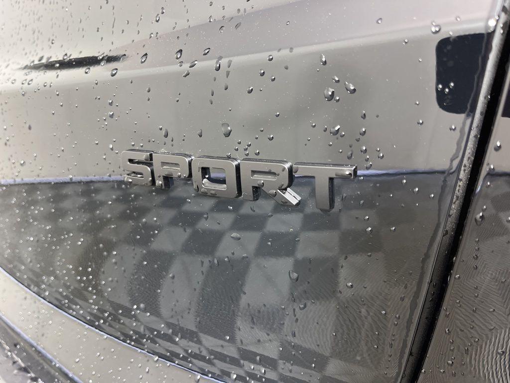 new 2025 Honda CR-V Hybrid car, priced at $39,045