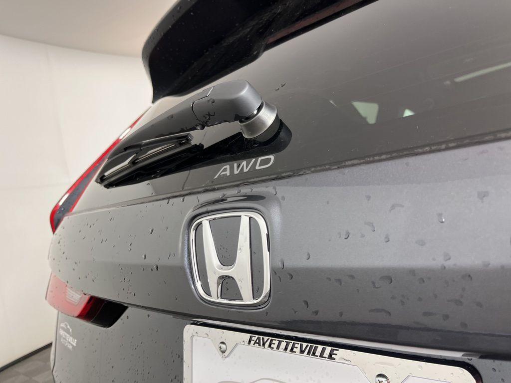 new 2026 Honda CR-V Hybrid car, priced at $41,675