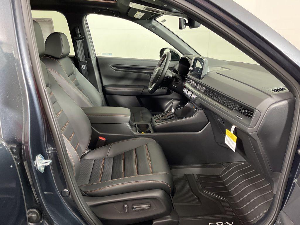 new 2026 Honda CR-V Hybrid car, priced at $41,675