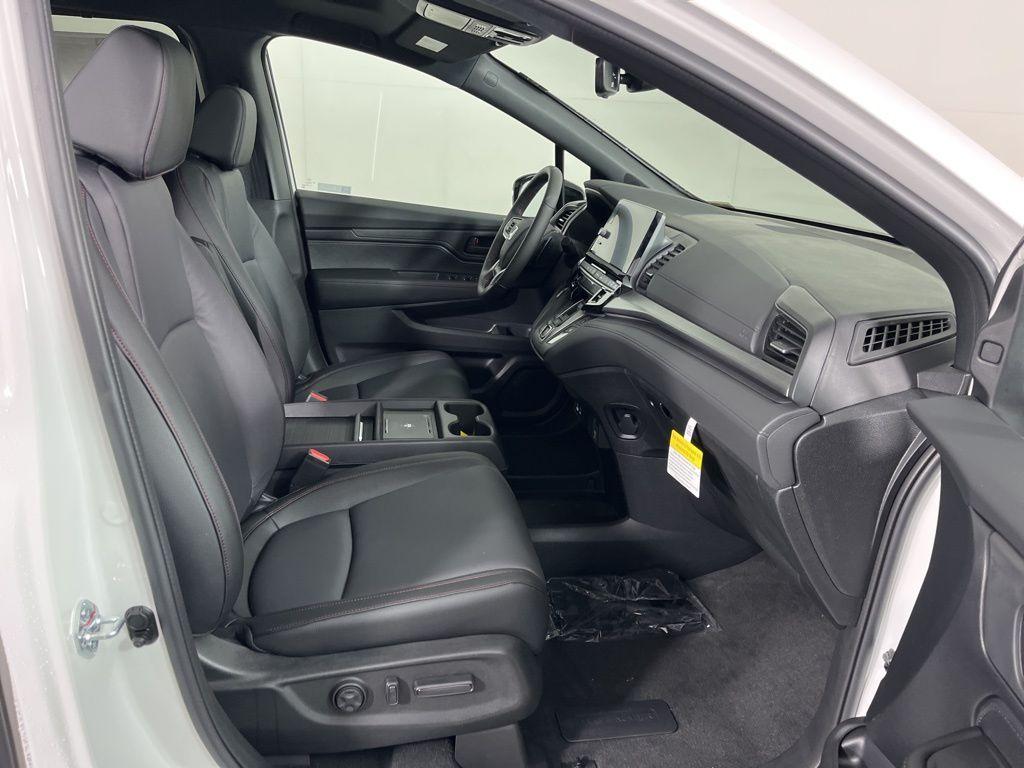 new 2025 Honda Odyssey car, priced at $45,275