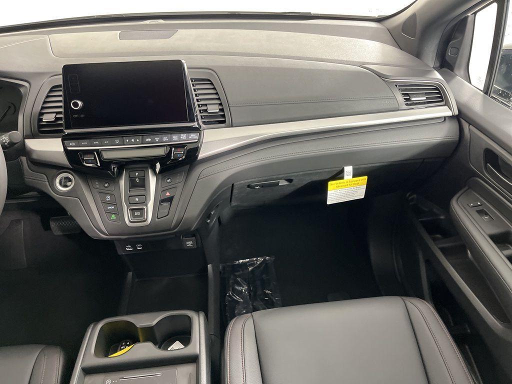 new 2025 Honda Odyssey car, priced at $45,275